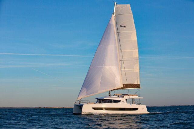 Bali 4.4 - 4 + 2 cab. Silver Waters